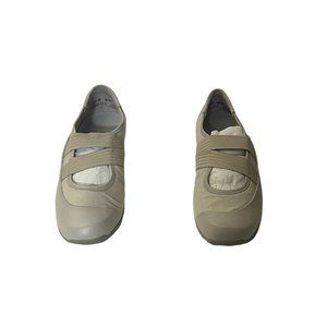 Munro American Tess  Women's Size 10.5